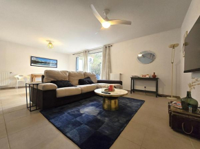 Charmante maison 6 personnes - Quartier Sapiac - 3 chambres - 4 lits - Parking gratuit sur place - Terrasse et jardin privés